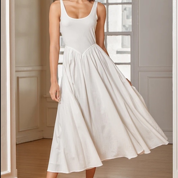 Lulus Dresses & Skirts - Lulus Scoop Neck Fit & Flare Midi Dress - Women's M